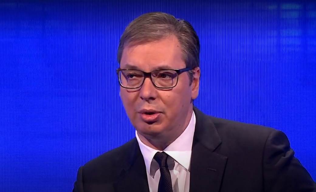  VUČIĆ:  Plašim se da se ide ka ukidanju Republike Srpske, ne miješam se u unutrašnje stvari Crne Gore 