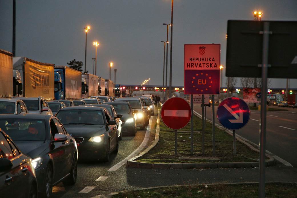  ljetovanje u hrvatskoj kovid pasosi  