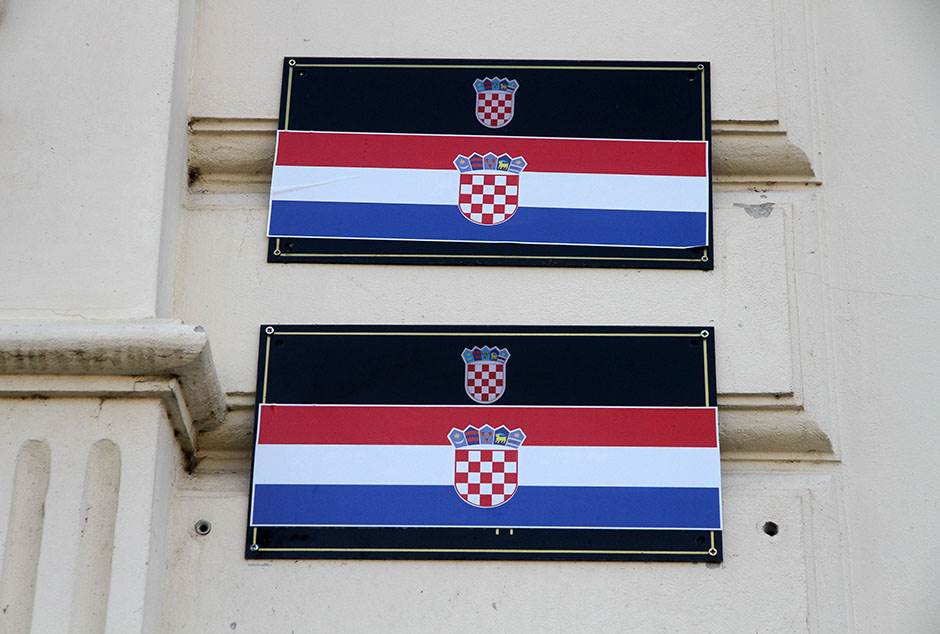  Hrvati podigli spomenik ustaškom teroristi 