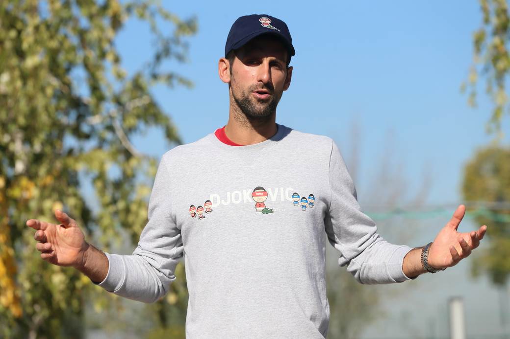  NOVAK UŽIVA NA PLANINI: Čestitka za praznike iz šume pokrivene snegom! (VIDEO) 