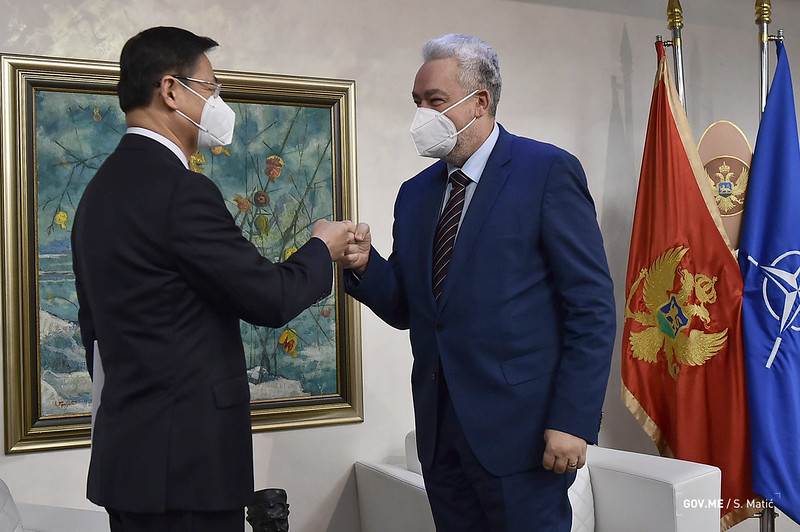  PREMIJER SA KINESKIM AMBASADOROM: Radovi na autoputu biće gotovo do sredine naredne godine 