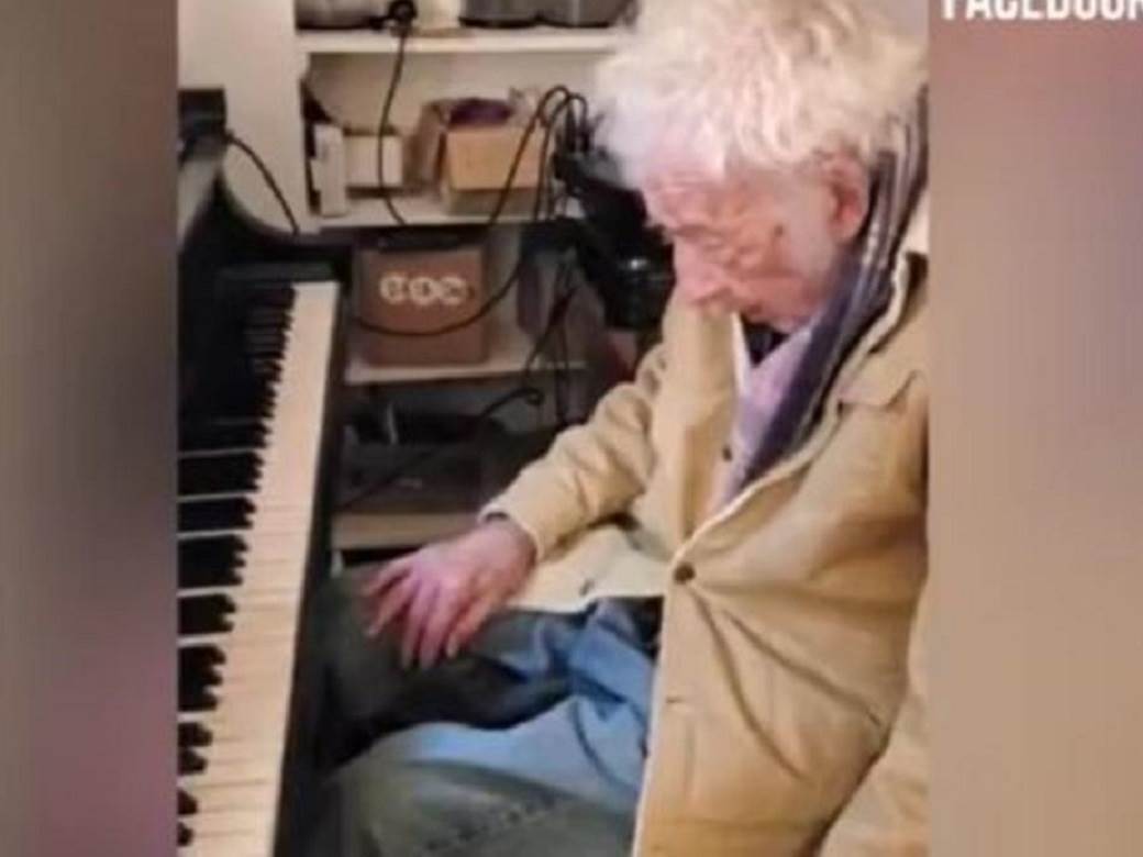  NEVJEROVATAN PRIZOR: Starac (94) sjedio je mirno pored klavira - ono što je uradio rasplakalo je mno 