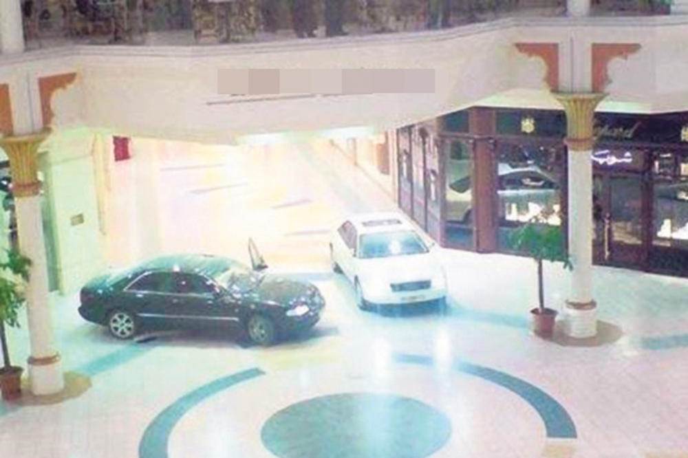  OVE GODINE UBIJENA TROJICA PINK PANTERA POVEZANA SA ŠKALJARSKIM KLANOM 