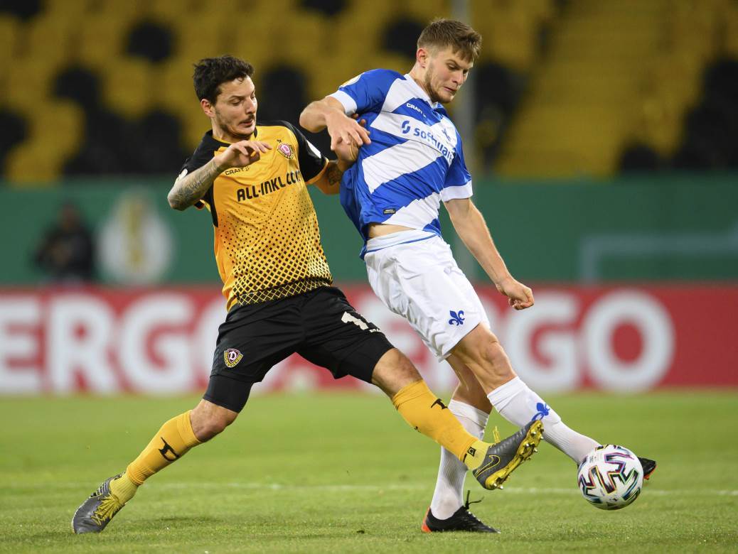  REKORDAN BROJ NAVIJAČA NA PRAZNOM STADIONU: Dinamo prodao 70 hiljada karata! 