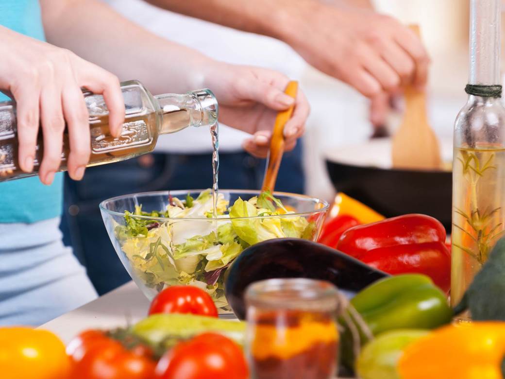  AKO DRŽITE 2 STVARI NA RADNOJ POVRŠINI, PRAVITE OGROMNU GREŠKU 