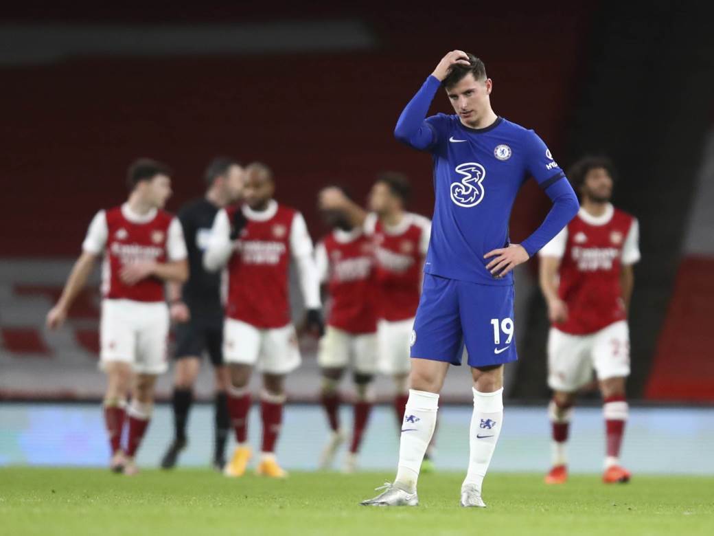  ARSENAL RAZBIO ČELSI - "PLAVCI" KAO PIJANI: Čak je i Džaka dao gol, ali nije slavio uz albanskog orl 