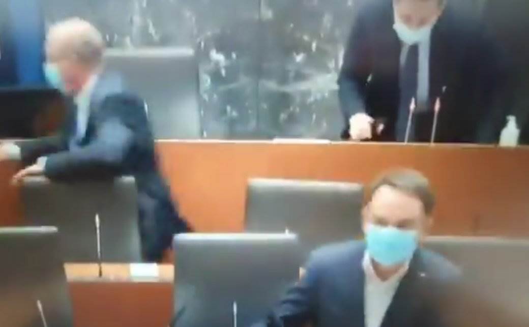  POGLEDAJTE KAKO SE TRESE SLOVENIJA: Poslanici beže glavom bez obzira (VIDEO) 