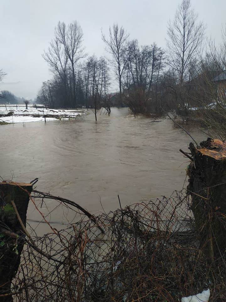  MUP UPOZORAVA; VELIKA MOGUĆNOST POPLAVA zbog obilnih padavina 
