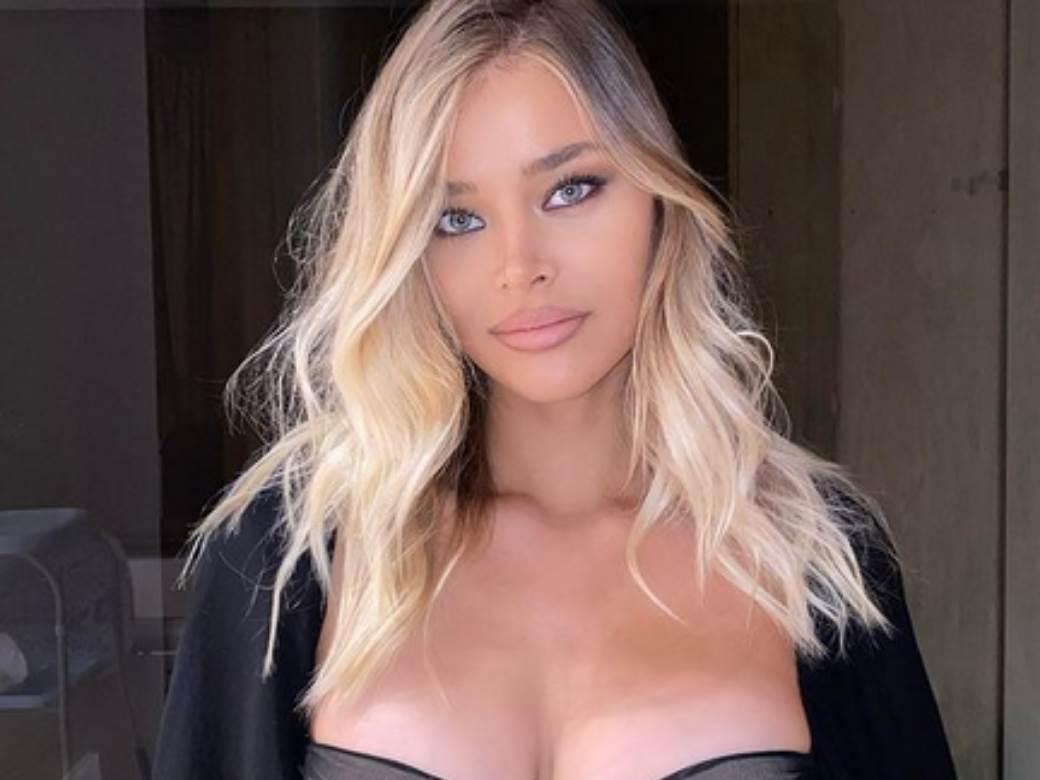  "CRVENO, DA GORI" - GOLIŠAVA SOFIJA MILOŠEVIĆ PREZNOJILA PRATIOCE: Komplimenti se izređali munjevitom brzinom! (FOTO) 