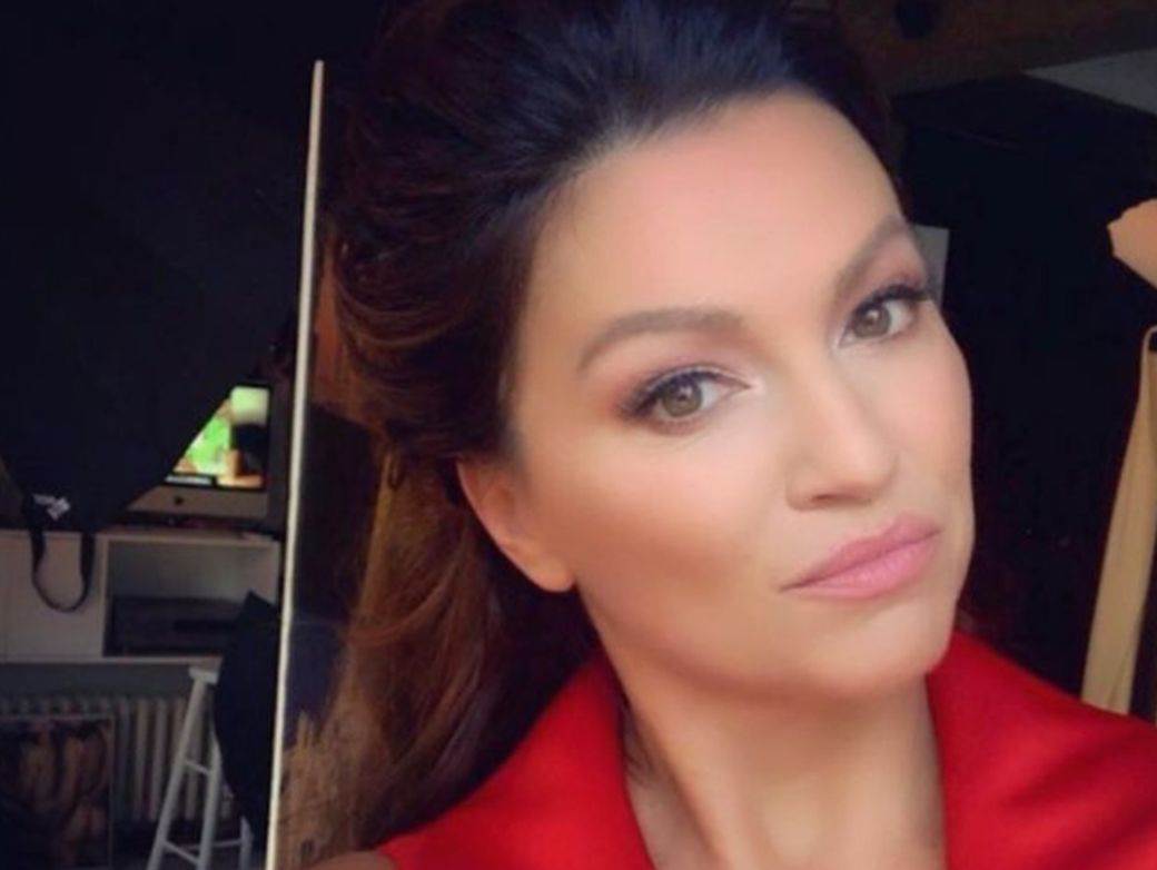  LJUDI, NE NASJEDAJTE NA LAŽI! Nina Badrić se oglasila nakon problema sa kojim se suočila (FOTO) 