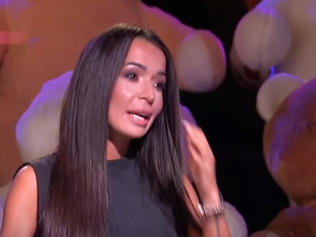  MARIJA BULAT ĆE JEDNOM MESEČNO IZLAZITI IZ ZADRUGE: Pevač otkrio da njegova žena TRPI JAKE BOLOVE! 