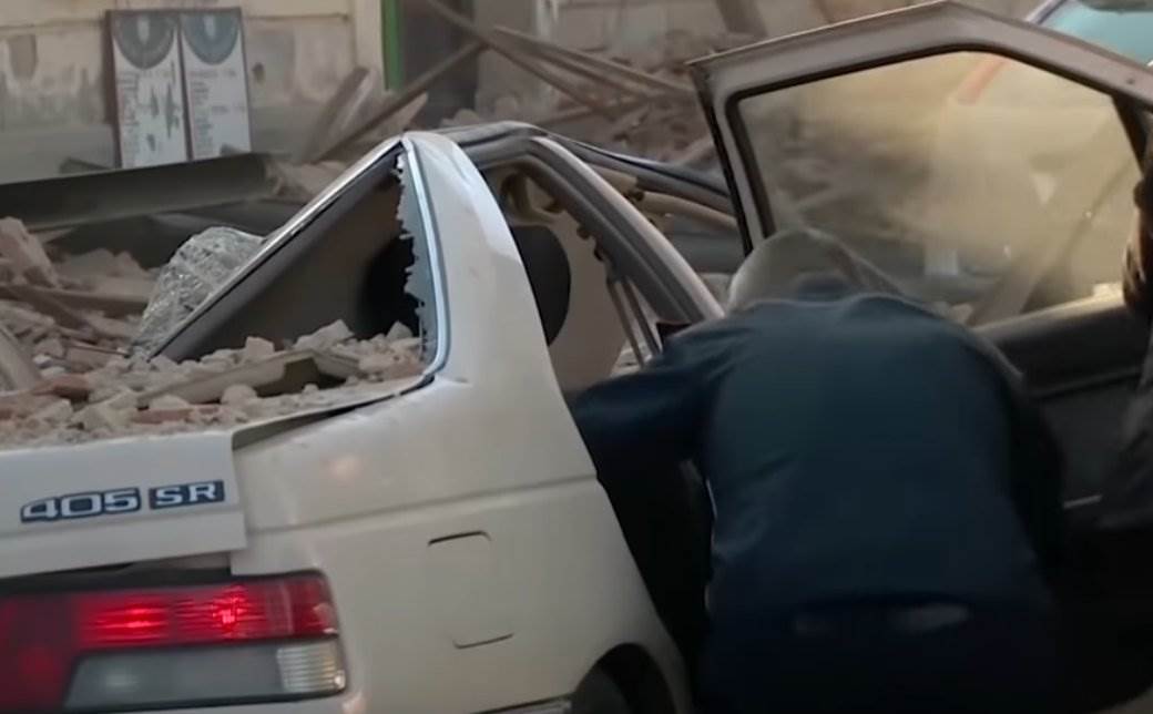  aznosio je poštu ni ne sluteći šta će se u tom trenutku dogoditi. 