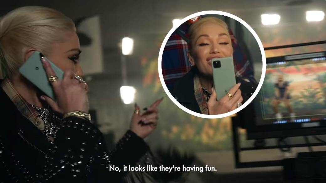  google-pixel-5-gwen-stefani-telefonira-naopako-kako-drzi-telefon-spot-muzika 