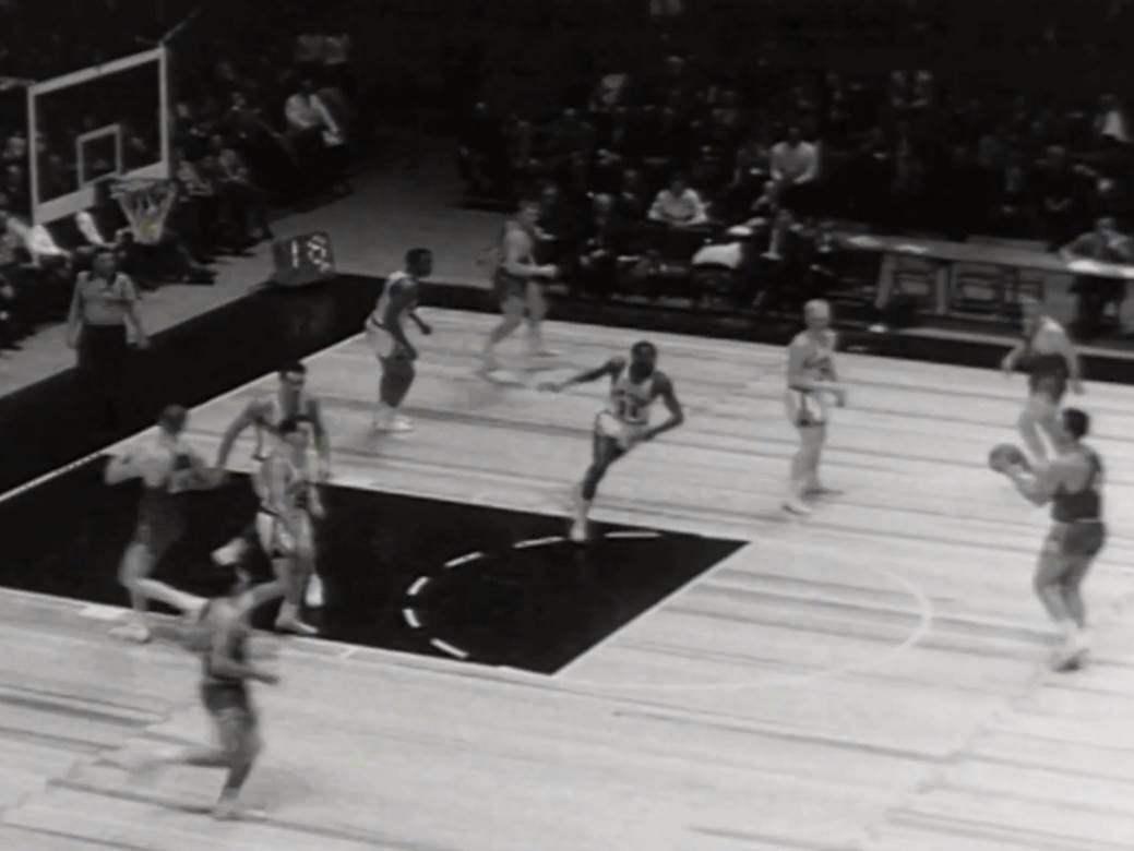  BIO JE PRVI SA OVIH PROSTORA U NBA, STIGAO PRAVO IZ RATA: Postao je legenda Čikaga, a igrao je samo  