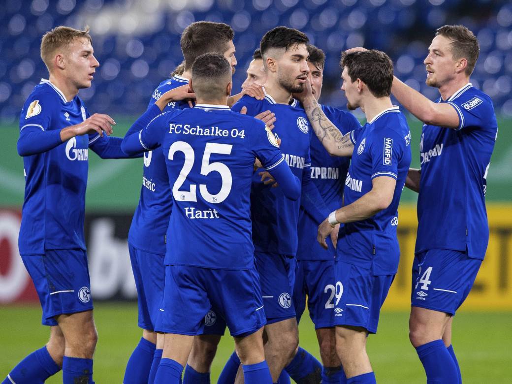  DESILO SE ČUDO - ŠALKE POBEDIO POSLE GODINU DANA: Nepoznati Amerikanac het-trikom "odrao" Hofenhajm! 