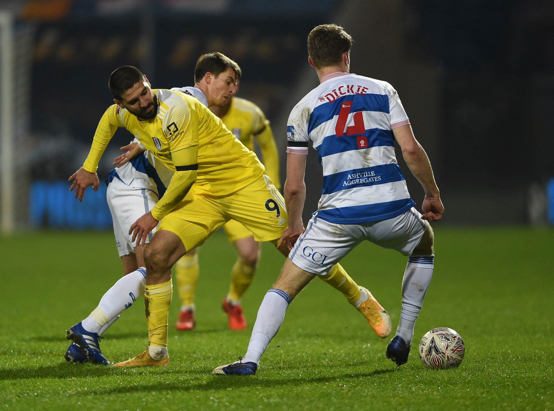  MITROVIĆ "SPAKOVAO" POBEDU FULAMA U PRODUŽETKU: Šok za Baneta Ivanovića, Vest Brom ispao od trećeligaša! 