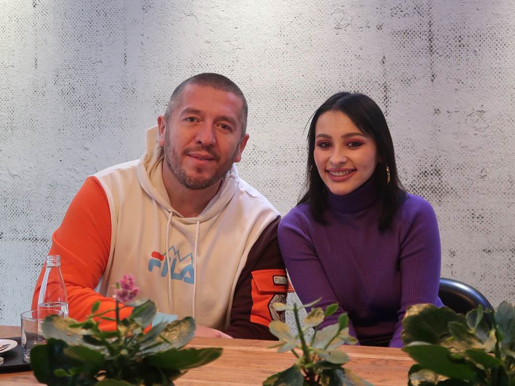  Crnogorskim pop-folk pjevač Amel Ćeman Ćemo 