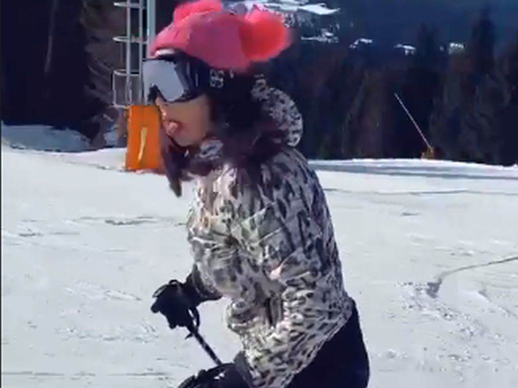  NAKON SKANDALA OPUŠTA SE NA PLANINI: Ljupka Stević pokazala kako se snalazi na skijama! (VIDEO) 