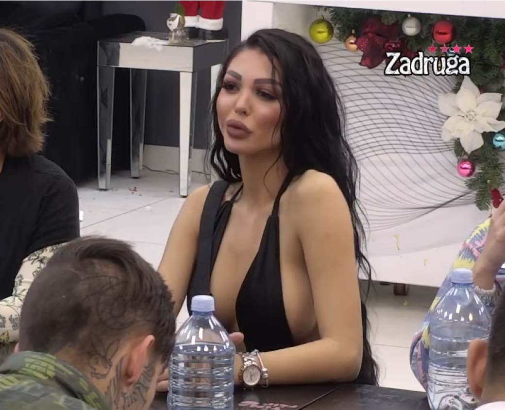  KOSA NIJE TVOJA, NOS NIJE TVOJ, SI*E NISU TVOJE: BRUTALNE prozivke na račun izoperisane Maje Marinković! (FOTO) 