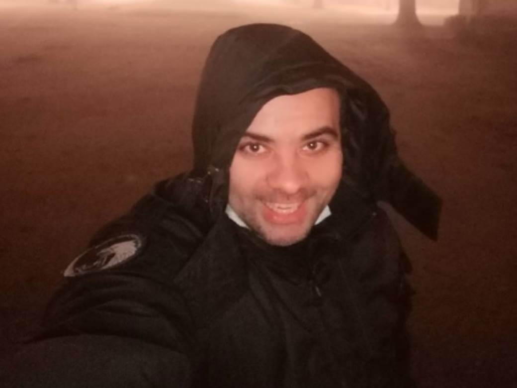  SRPSKI VODITELJ POSTAJE SVEŠTENIK: Porukom na Instagramu sve šokirao! (FOTO) 