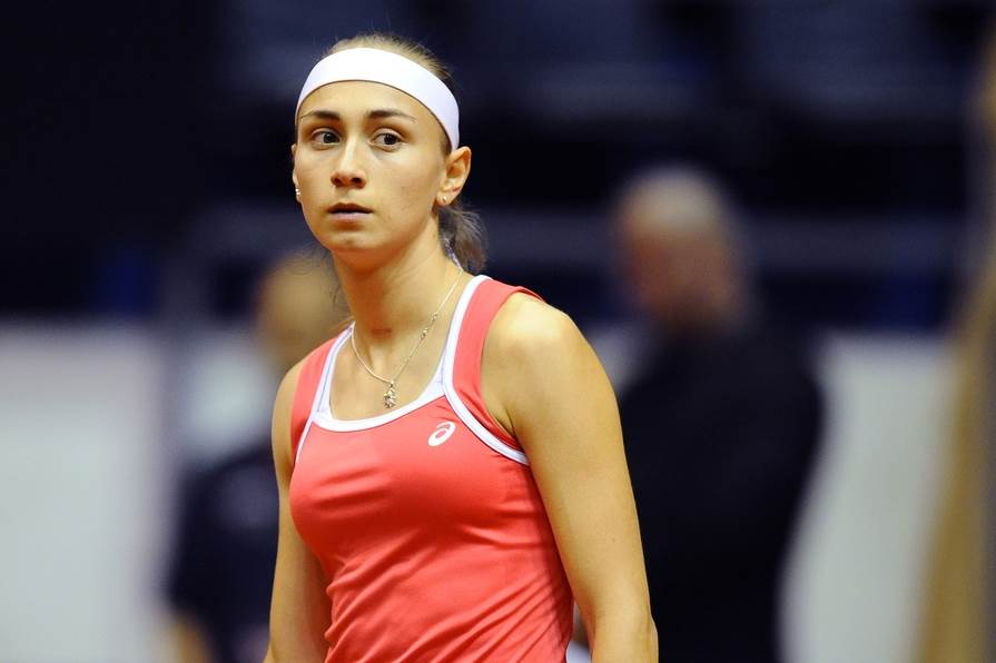  "I DA SE GOLE SKINEMO, NIKO NEMA PRAVA DA NAS PIPNE": Srpska teniserka poslala jasnu poruku i podržala Milenu Radulović! 