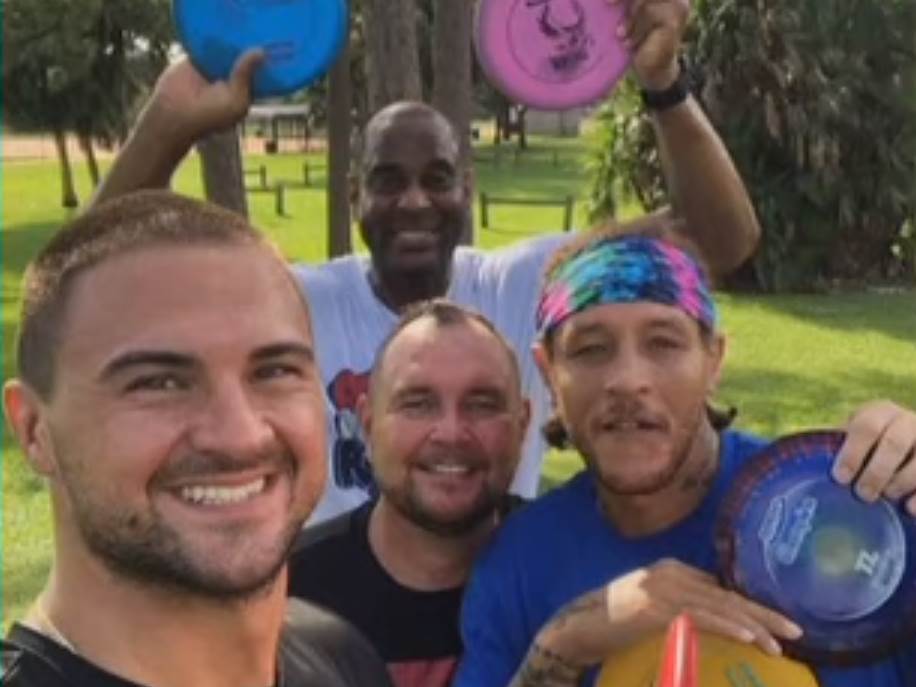  ŽIVEO NA ULICI, BIO ZAVISNIK, SADA SE SMEJE I IMA POSAO: NBA zvezda na inspirativnom putu oporavka 