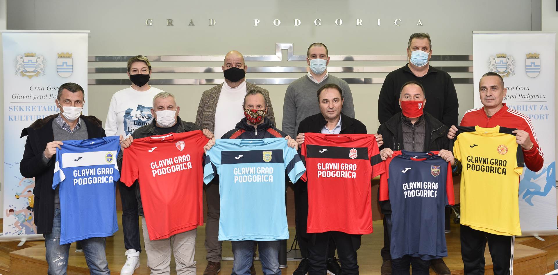  Sekretarijat za kulturu i sport Glavnog grada donirao opremu fudbalskim klubovima 