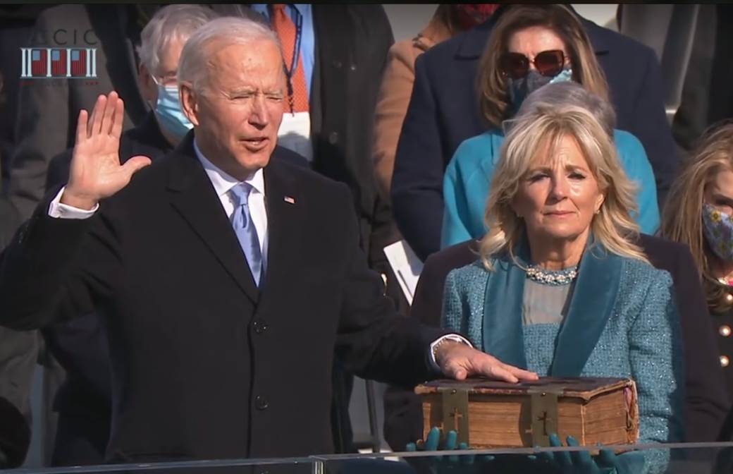  dzo bajden ne nosi masku 