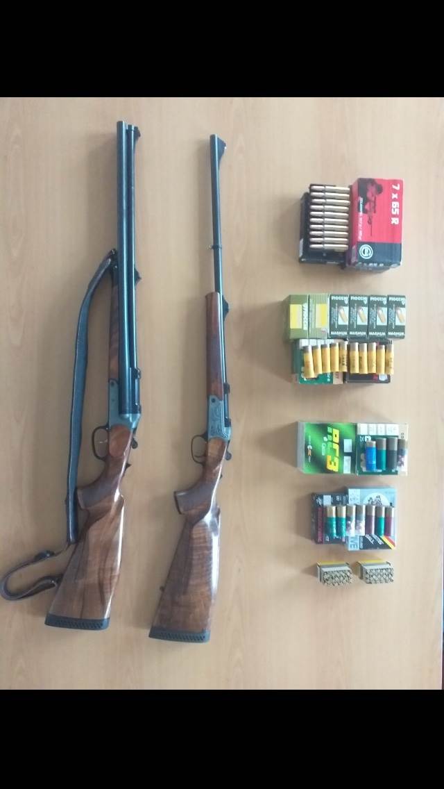  Od Cetinjanina oduzete puške, municija i vozilo 