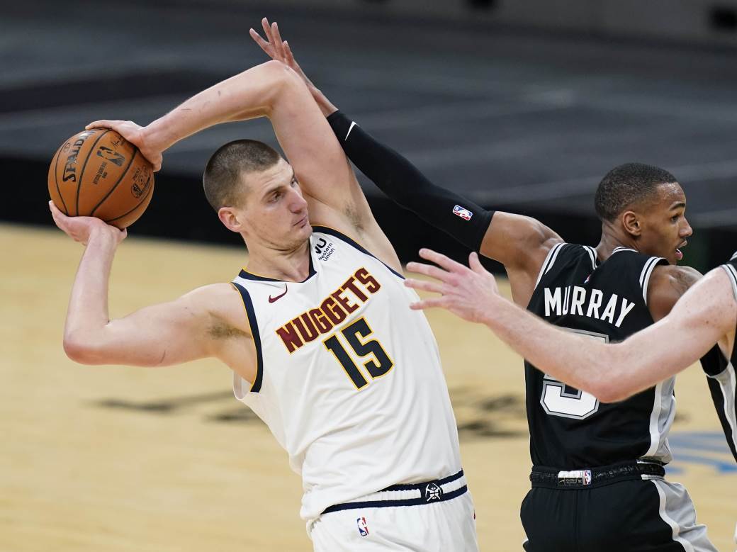  nikola-jokic-nba-rekordi-denver-san-antonio 