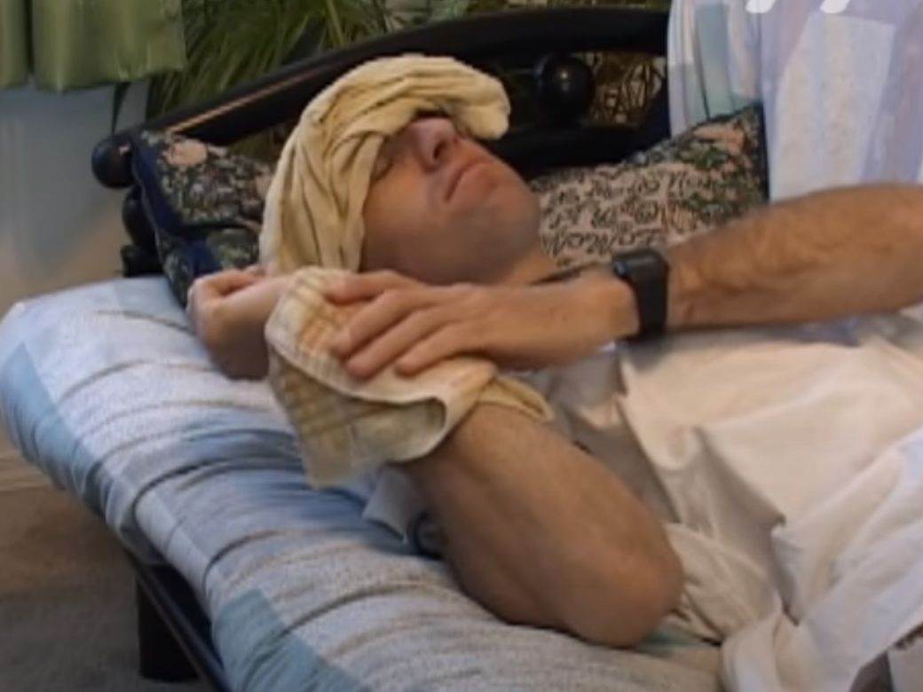  KO NIKAKO NE SME DA KORISTI OBLOGE OD RAKIJE? Stručnjaci upozoravaju: Za neka stanja mogu biti opasn 