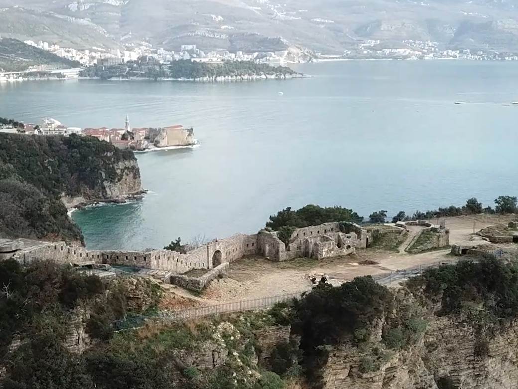  Tvrđava Mogren u Budvi crnogorske tvrđave istorijski spomenici obala Jaz 