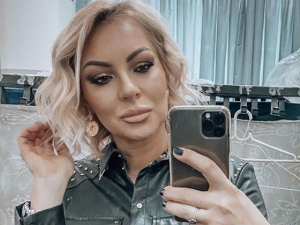  ŠTEKOVI SU SE TROŠILI, BILO JE CRNIH DANA: Pevačica ne izlazi iz kuće, živi skromno - od danas do su 