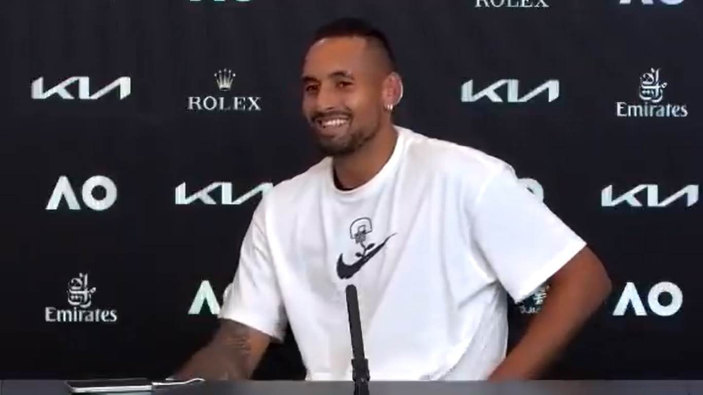  KIRJOS 2 MINUTA PLJUVAO NOVAKA, PA SE DIVIO SEBI: 