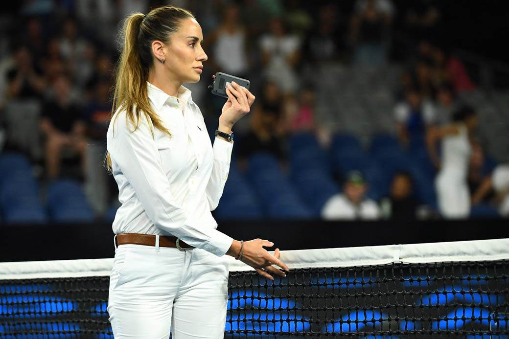  KO JE LIJEPA MARIJANA KOJA JE UĆUTKALA FEDERERA I KIRJOSA: Teniseri je se plaše, a mediji je porede  