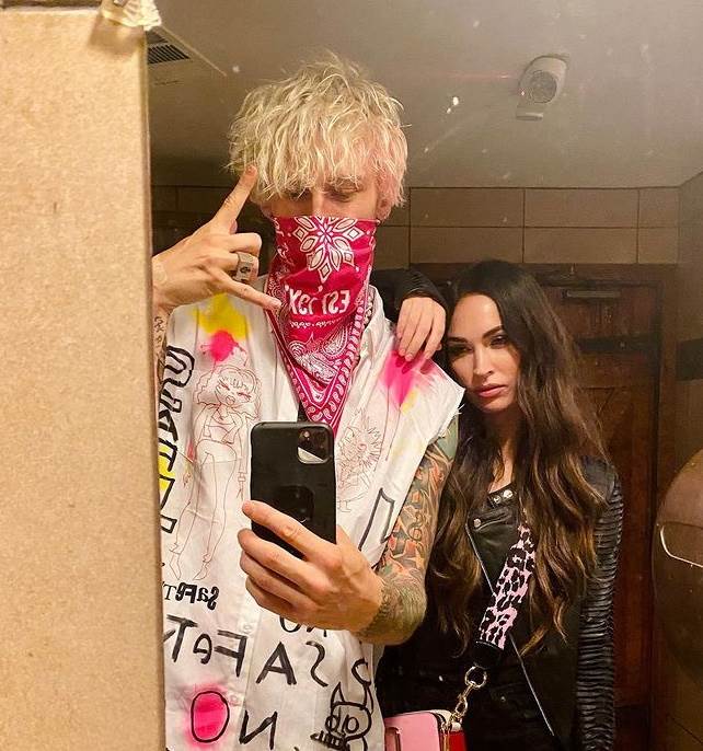  BOLESNICI, LEČITE SE! Prelepa glumica šokirala "krvavom" objavom - Zbog ovoga si ostavila muža i tro 