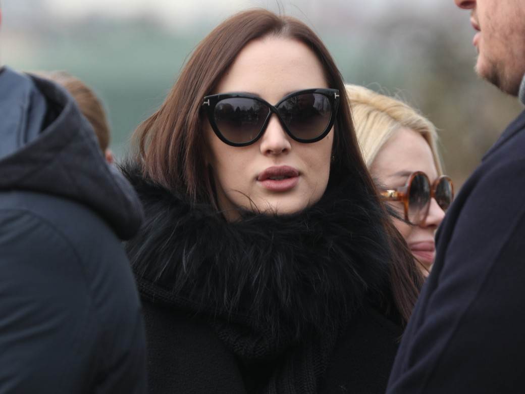  A+aleksandra prijovic instagram stajling 