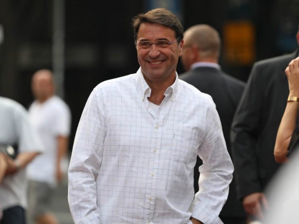  JOVAN MEMEDOVIĆ JE BIO OPASAN FRAJER: Isplivala voditeljeva fotografija iz mladosti (FOTO) 