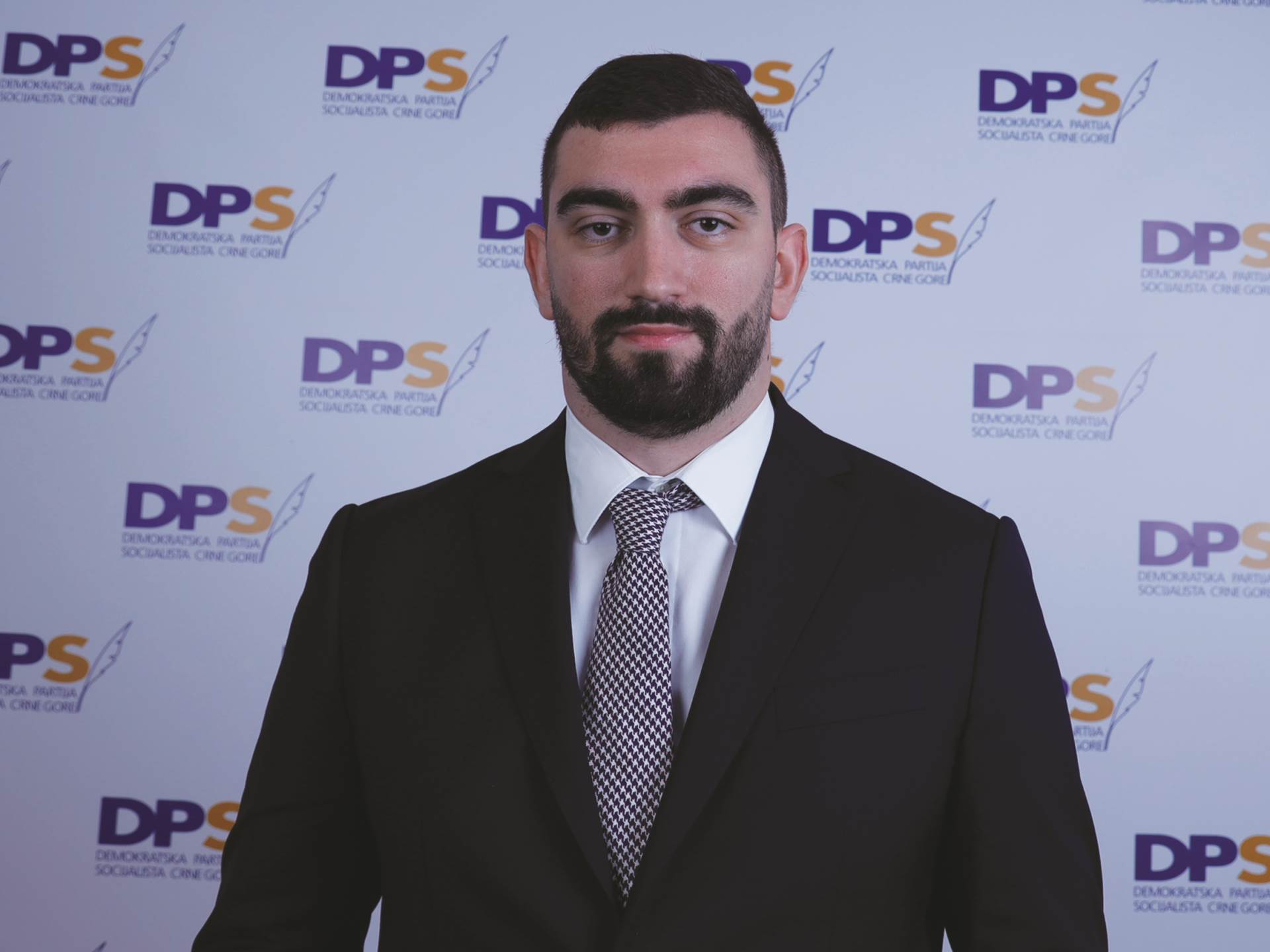  Klikovac: Vlada je mogla nabaviti avione za gašenje požara, Spajić zaboravio na obećanje 