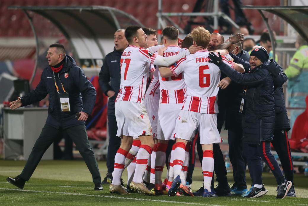  ZVEZDA JE TIM ZA SERIJU B! Italijanski novinar otpisao crveno-bele - ''Drugoligaška ekipa!'' 