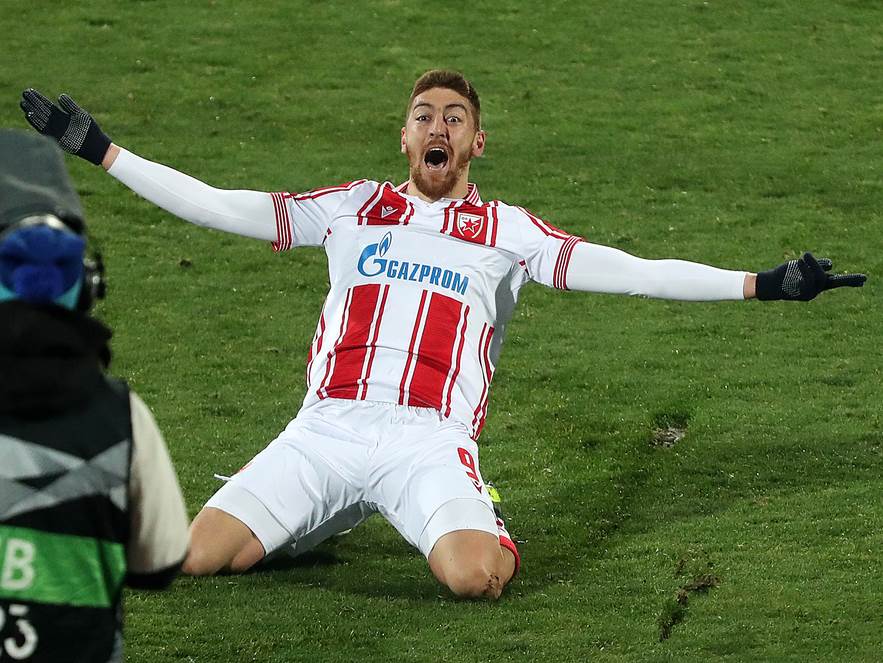  "VASKRSENJE" PAVKOVA - NIJE PENZIONER NEGO JUNAK ZVEZDE: Milan iz Begeča koji ubija evropske velikan 