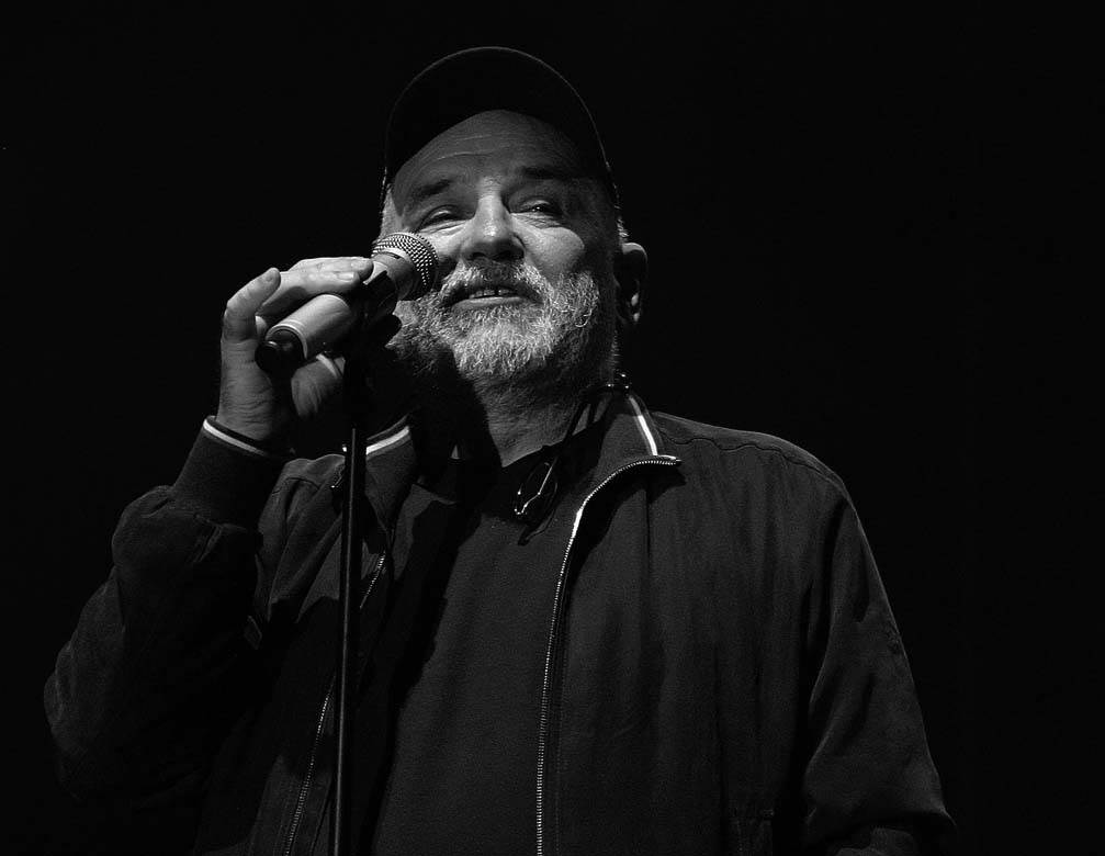  NAPADAJU MRTVOG BALAŠEVIĆA! Bivši kosovski ministar izvrijeđao preminulog pjevača 