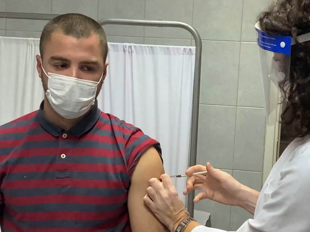  POČELA VAKCINACIJA U CRNOJ GORI!  (VIDEO) 