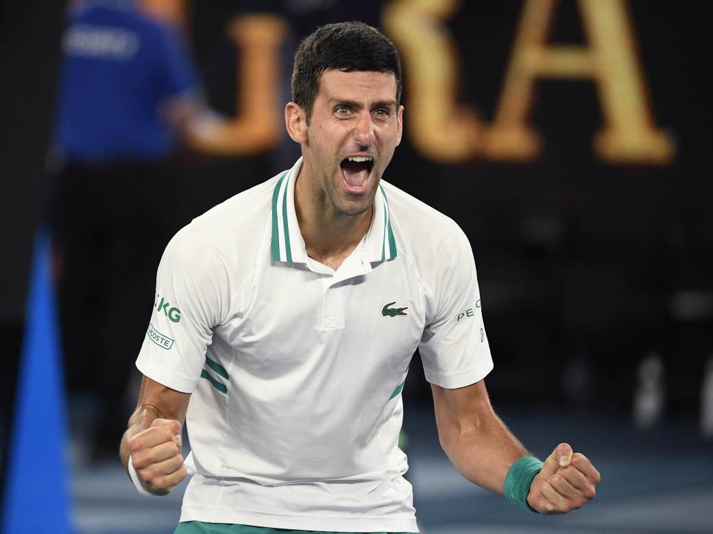  ĐOKOVIĆ JE NAJVEĆI IKADA, NE POKAZUJTE OVO FEDERERU! Novak izjednačio rekord Švajcarca, ali njih dvo 