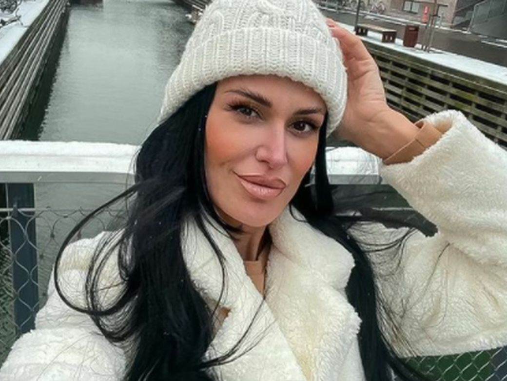  SKROZ PRIRODNO LICE, IZBLIZA: Indi još niste videli bez trunke šminke - kažu joj da je više ne koris 