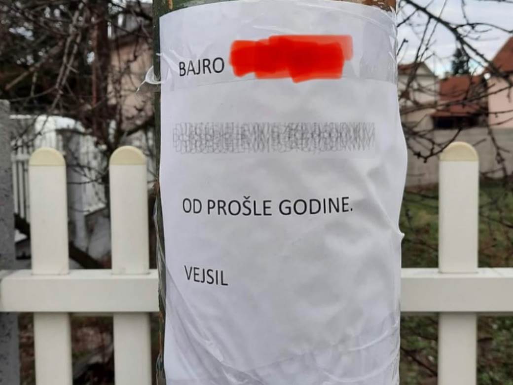  BAJRO, VRATI PARE! HIT PORUKA NASMIJALA REGION: Riješio da obruka komšiju, pa sve okačio na banderu 