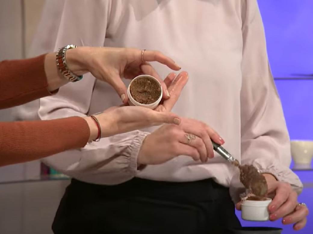  MIRISNI DOMAĆI PILING JE PRAVI UBICA CELULITA 