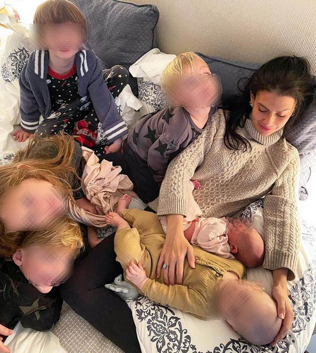  Najomraženija žena u Holivudu razbesnela javnost: Udala se za 26 godina starijeg, rodila sedmoro dje 