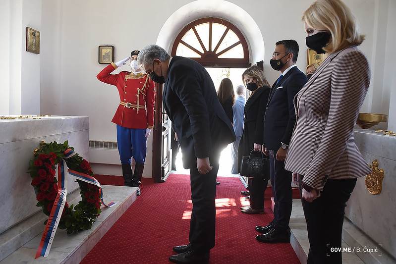  Premijer Krivokapić položio vijenac na grob kralja Nikole 