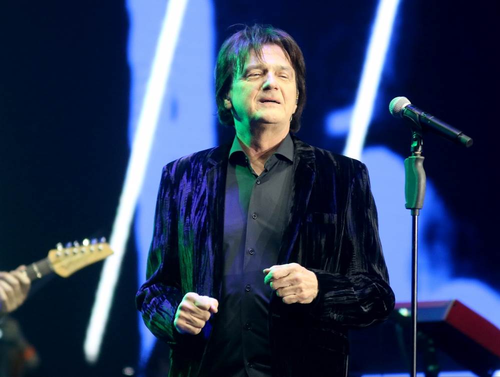  KAŽU DA SE ČOLA PONAŠA KAO SVAKI DRUGI GRAĐANIN: Otkriveno kako provodi dane - bez vozača i obezbeđenja! 